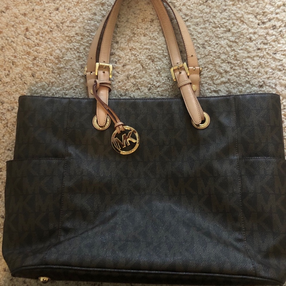 Michael Kors purse